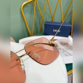 Эти солнцезащитные очки от Dior подходят практически к любому обр
