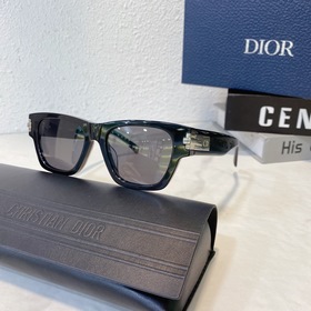 Новейшая серия DIORBLACKSUIT XL S2U от DIOR уже в продаже. Каждый