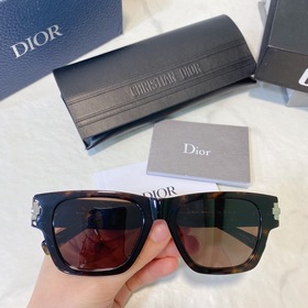Новейшая серия DIORBLACKSUIT XL S2U от DIOR уже в продаже. Каждый