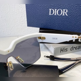 DIORDIORClub M4U Размер： 146 x 0-140, с ремешком