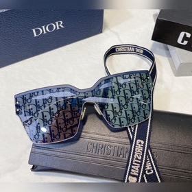 DIORDIORClub M4U Размер： 146 x 0-140, с ремешком