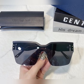 DIOR  Модель： M4U  Размер： 146-20-140.