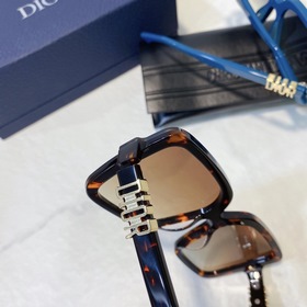 DIOR CD9094 Размеры： 67-6-145