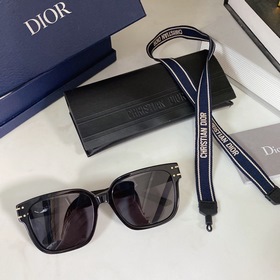 DIOR Модель： DIOR Signature S7F Размер： 58-18-140
