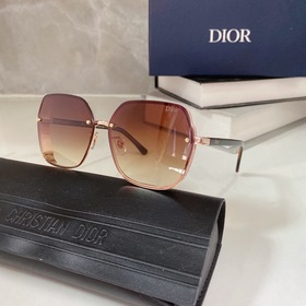Новая модель Dior CD5973 Размер： 63-13-140
