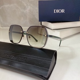 Новая модель Dior CD5973 Размер： 63-13-140