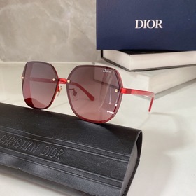 Новая модель Dior CD5973 Размер： 63-13-140