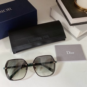 Новая модель Dior CD5973 Размер： 63-13-140