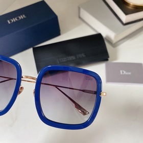 DIOR Модель： 6012 Размер： 53 x 20 x 135