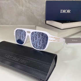 DIORSIGNATUREO NIU Размеры： 57-17-140
