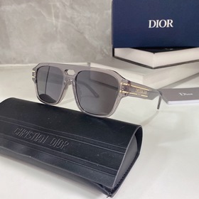 DIORSIGNATUREO NIU Размеры： 57-17-140
