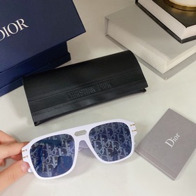 DIORSIGNATUREO NIU Размеры： 57-17-140