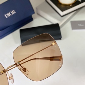 Эти солнцезащитные очки от Dior подходят практически к любому обр