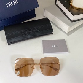 Эти солнцезащитные очки от Dior подходят практически к любому обр