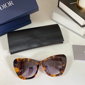 DIORDIORBobby B1U Размер： 52 x 20-140