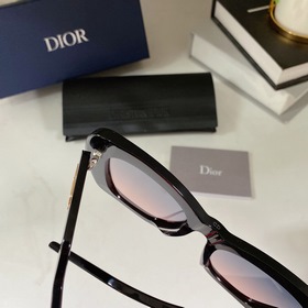 DIORDIORBobby B1U Размер： 52 x 20-140