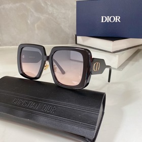 DIORDIORBobby S2F Размер： 56*19*140