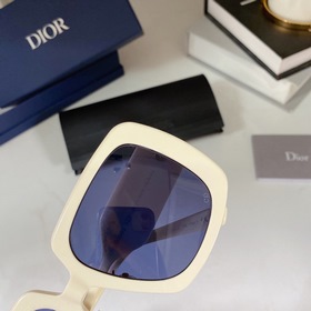 DIORDIORBobby S2F Размер： 56*19*140