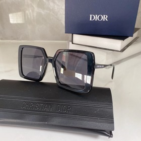 DIOR  Модель： 8071 Размер： 56-20-145
