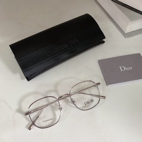 DioR BLACKSUITO Размер： 50/20-145 140