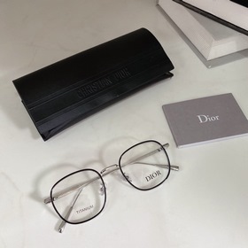 DioR BLACKSUITO Размер： 50/20-145 140