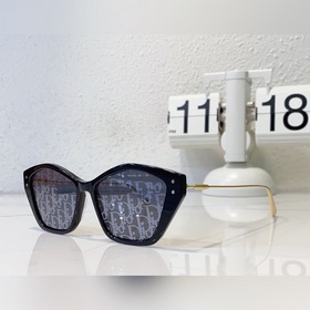 Новая модель 2023 года в наличии. Оригинальная модель Dior MISSDI
