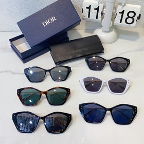 Новая модель 2023 года в наличии. Оригинальная Dior MISSDIORS1U. 