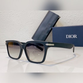 DIOR Модель： DIORBLACKSUIT S3F Размер： 57-16-150