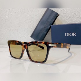 DIOR Модель： DIORBLACKSUIT S3F Размер： 57-16-150