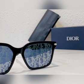 DIOR Модель： DIORBLACKSUIT S3F Размер： 57-16-150