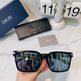 DIOR Модель： DIORBLACKSUIT S3F Размер： 57-16-150