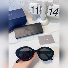 DIOR TED яркие краски ~ Недавняя выставка в Милане Размер： 51-20-