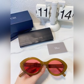 DIOR TED яркие краски ~ Недавняя выставка в Милане Размер： 51-20-
