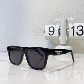 DIOR Модель： DIORB23 S11 Размер： 53 x 19 x 145