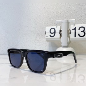 DIOR Модель： DIORB23 S11 Размер： 53 x 19 x 145