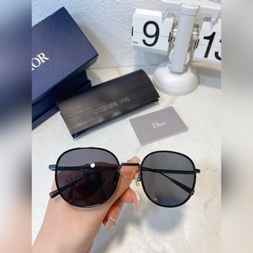 Новые солнцезащитные очки Dior в наличии Сверхлегкая и удобная м