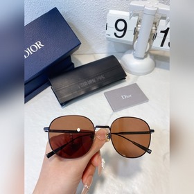 Новые солнцезащитные очки Dior в наличии Сверхлегкая и удобная м