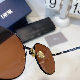 Новые солнцезащитные очки Dior в наличии Сверхлегкая и удобная м