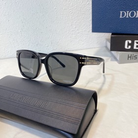 DIOR Diorsignafure S7F Размер： 58 x 18 x 145