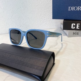 DIOR Diorsignafure S7F Размер： 58 x 18 x 145