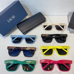 DIOR Diorsignafure S7F Размер： 58 x 18 x 145