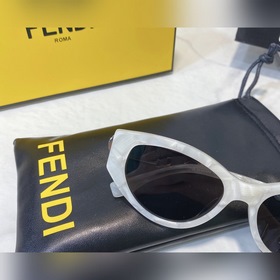 VERSACE BY FENDI совместная коллекция Модель： FE40053U Размер： 5