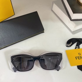 Официальный сайт с обновленной версией. FENDI Модель FF40034U. 