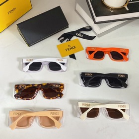 Официальный сайт с обновленной версией. FENDI Модель FF40034U. 