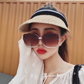 FENDI -F0352 Квадратные очки с деталями цвета чая