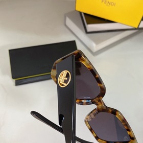 Fendi, модель 0417. Размеры： 52-19-140.