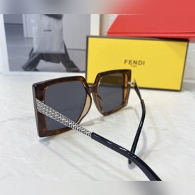 Fendi Модель： FF0788/S Размер： 54 мм, 14-140