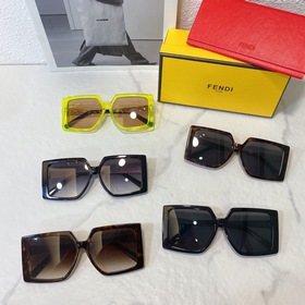 Fendi Модель： FF0788/S Размер： 54 мм, 14-140