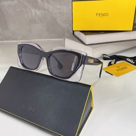 Официальный сайт с обновленной версией. FENDI Модель FF40034U. 