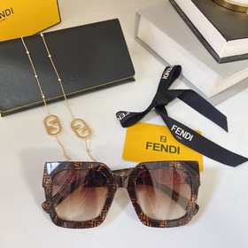 Fendi Модель： FF 40072U Размер： 51/25-145
